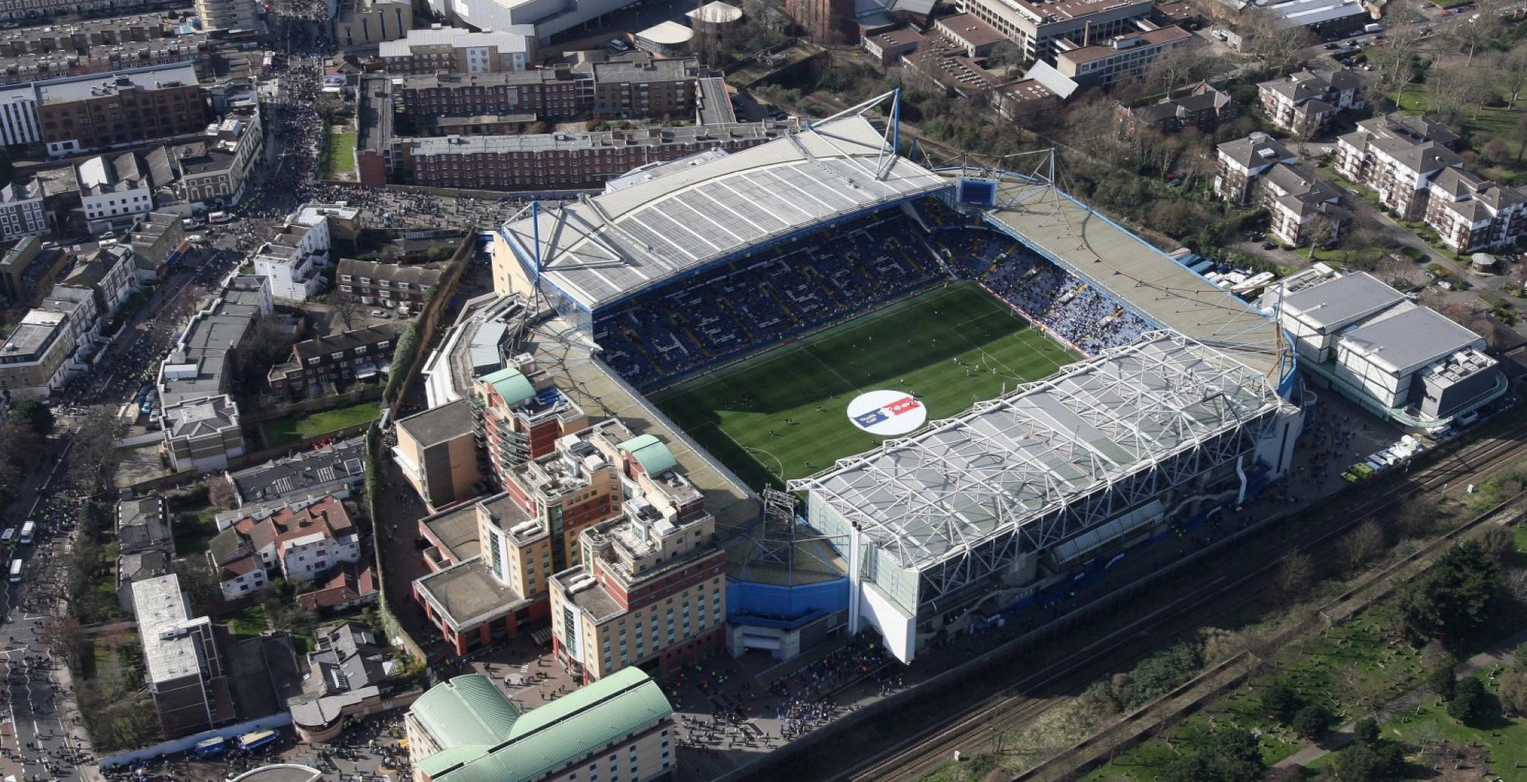 Футбольное поле Stamford Bridge